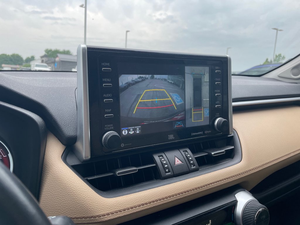 2019 Toyota RAV4 Limited in Woodstock, Ontario - 12 - w1024h768px
