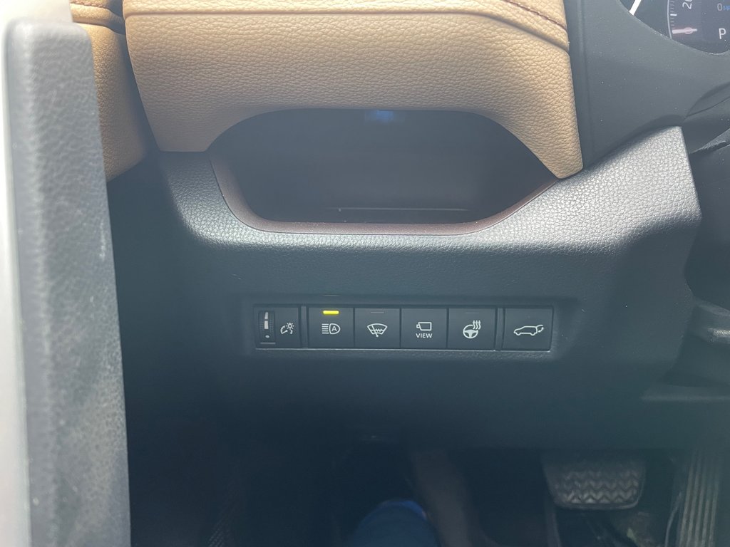 2019 Toyota RAV4 Limited in Woodstock, Ontario - 11 - w1024h768px