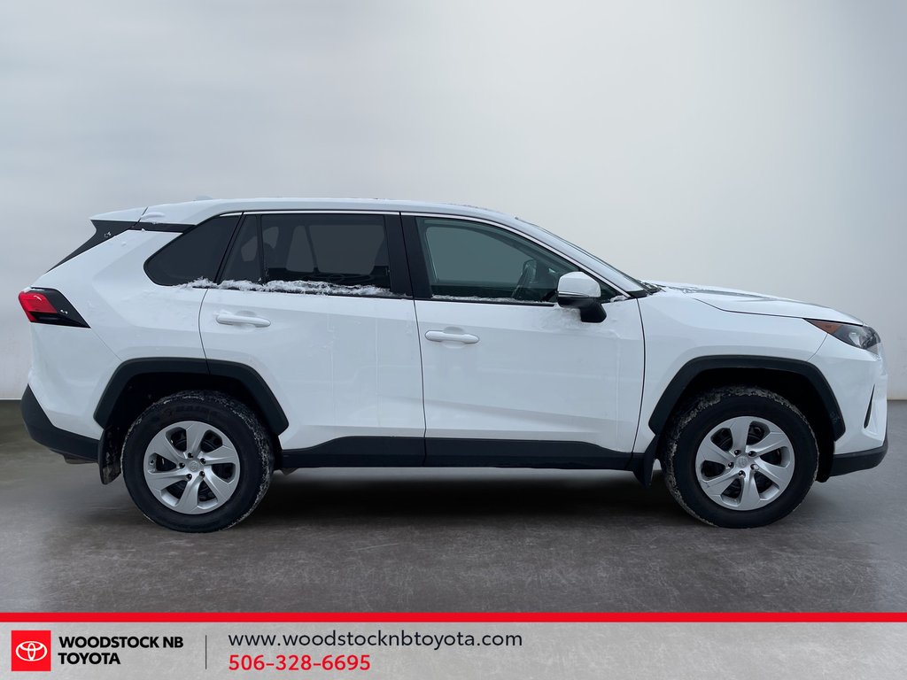 2023 Toyota RAV4 LE-3