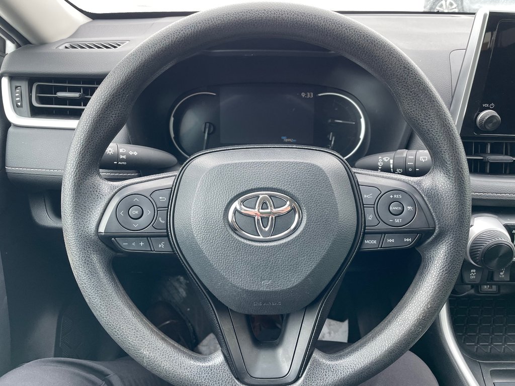 2023 Toyota RAV4 LE-6