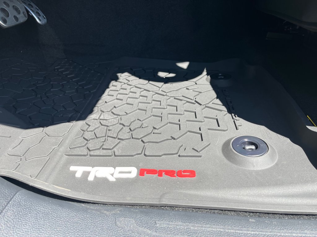 2025 Toyota Tacoma Hybrid in Woodstock, Ontario - 21 - w1024h768px