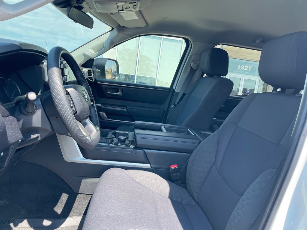 2023 Toyota Tundra SR in Woodstock, Ontario - 6 - w1024h768px