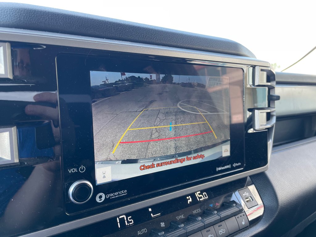 2023 Toyota Tundra SR in Woodstock, Ontario - 10 - w1024h768px