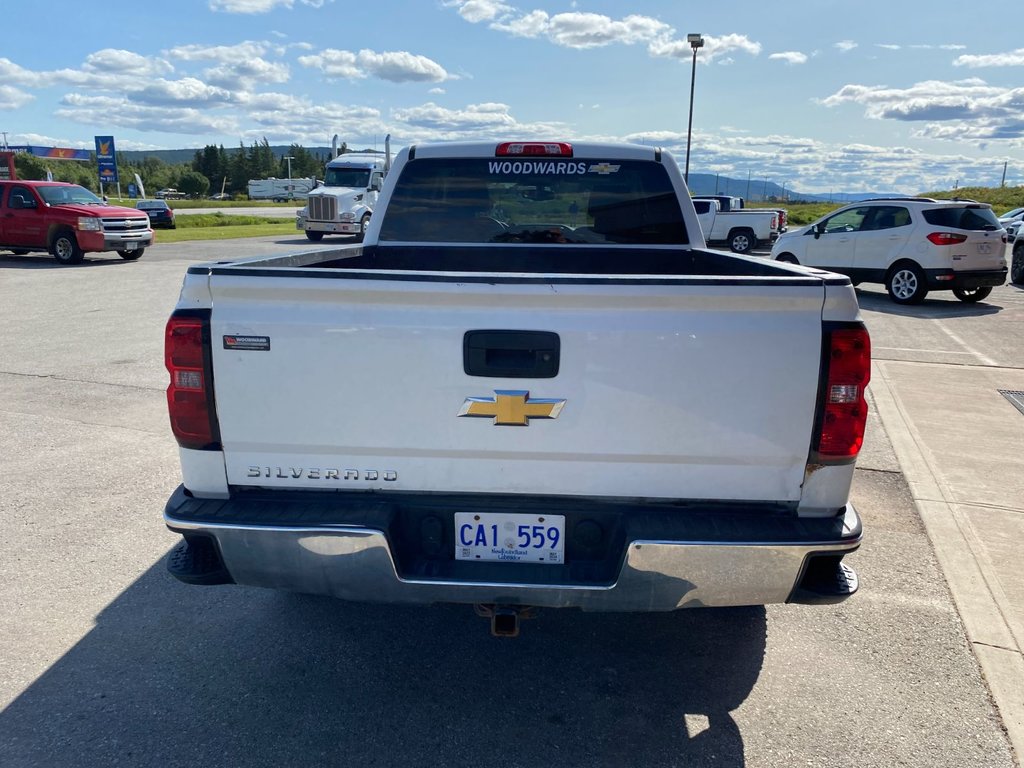 2018 Chevrolet Silverado in Deer Lake, Newfoundland and Labrador - 16 - w1024h768px