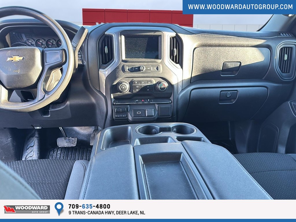2019 Chevrolet Silverado in Deer Lake, Newfoundland and Labrador - 5 - w1024h768px