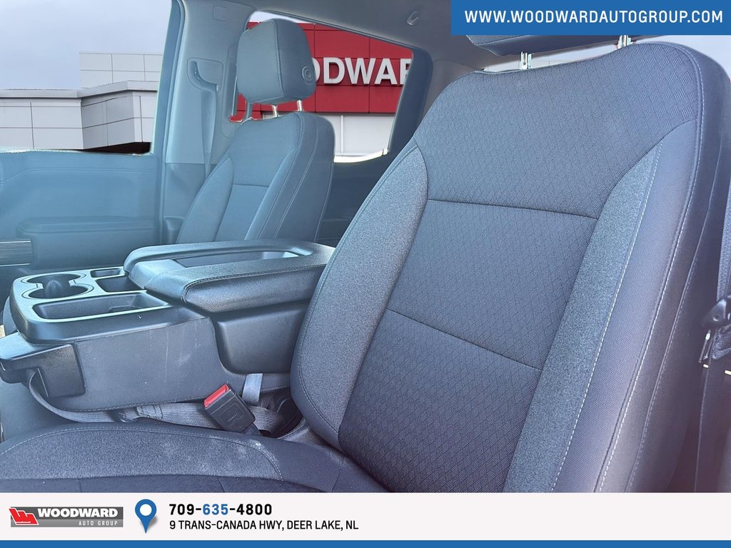 2021 Chevrolet Silverado in Deer Lake, Newfoundland and Labrador - 8 - w1024h768px