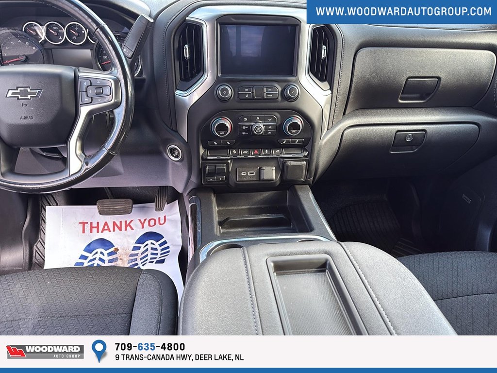 2022 Chevrolet Silverado in Deer Lake, Newfoundland and Labrador - 5 - w1024h768px