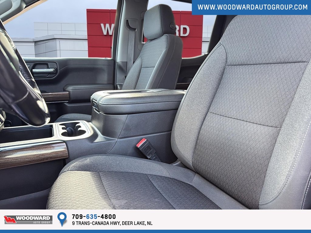 2022 Chevrolet Silverado in Deer Lake, Newfoundland and Labrador - 4 - w1024h768px