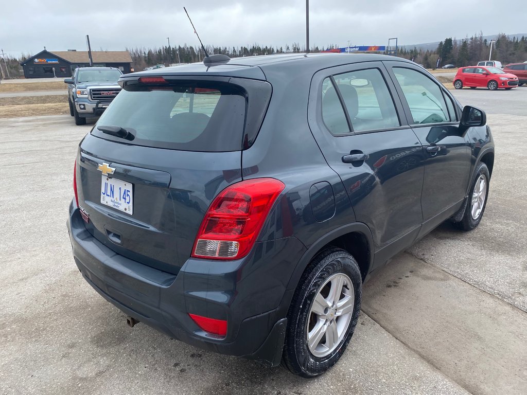 2021 Chevrolet Trax in Deer Lake, Newfoundland and Labrador - 5 - w1024h768px