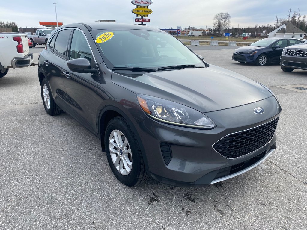 2020 Ford Escape in Deer Lake, Newfoundland and Labrador - 2 - w1024h768px