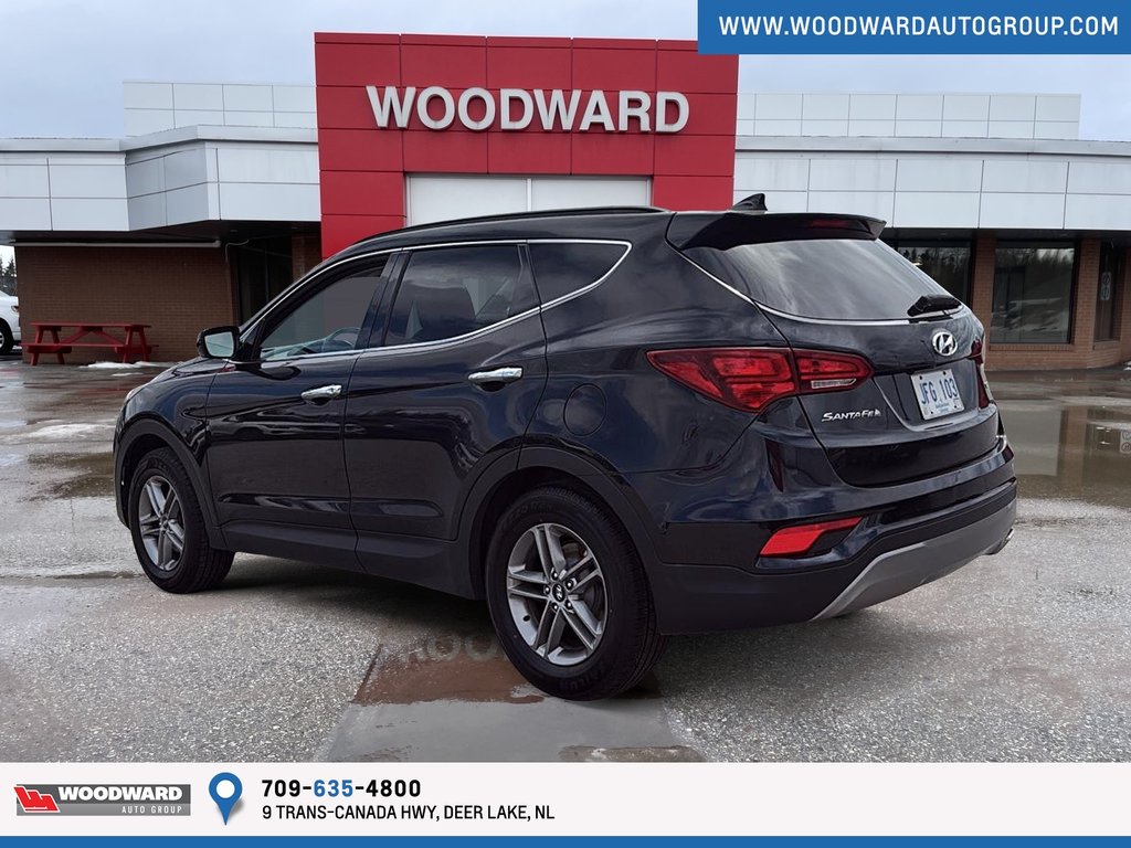 2017 Hyundai Santa Fe in Deer Lake, Newfoundland and Labrador - 4 - w1024h768px