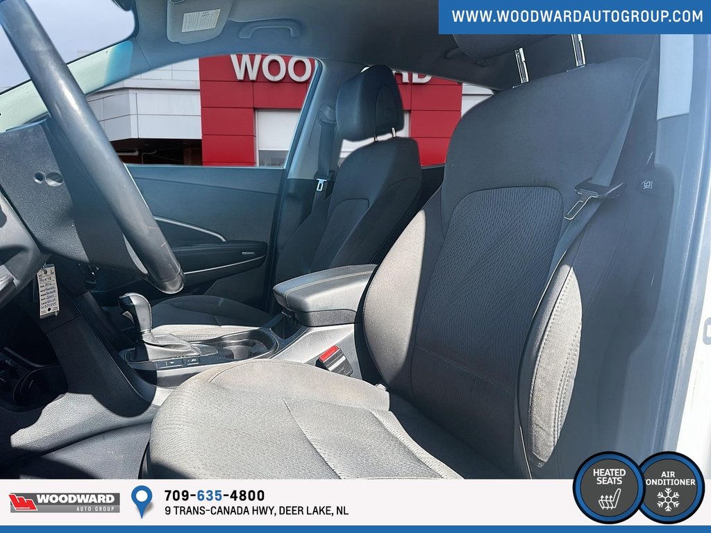 2016 Hyundai SANTE FE in Deer Lake, Newfoundland and Labrador - 7 - w1024h768px