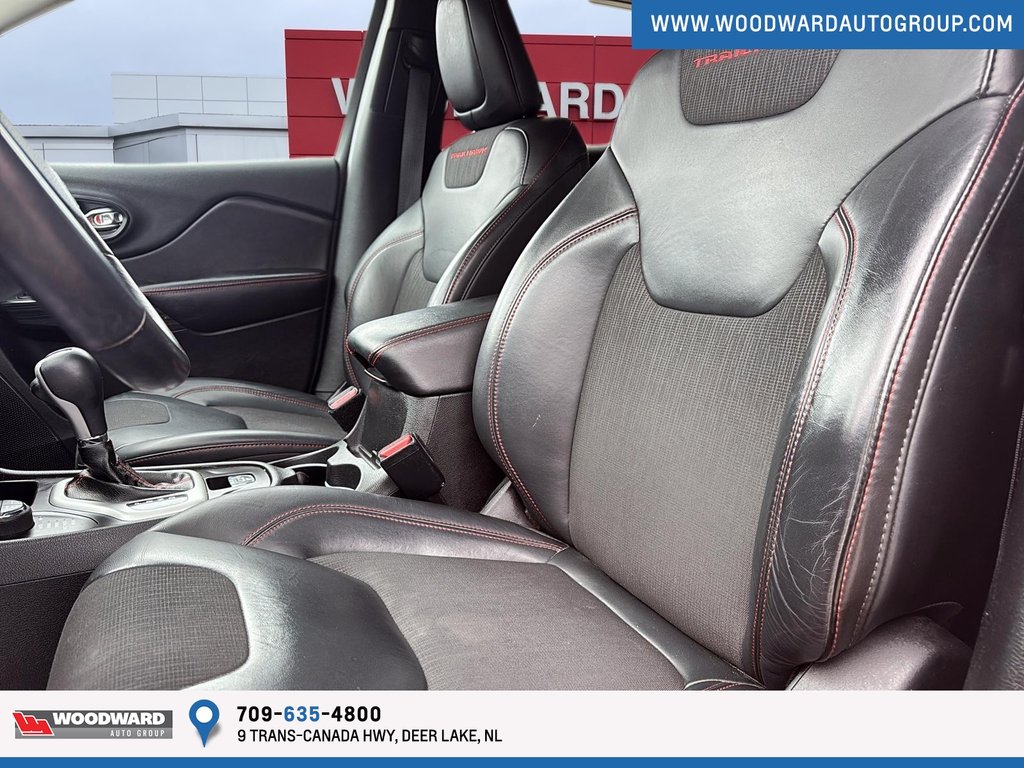 2016 Jeep Cherokee in Deer Lake, Newfoundland and Labrador - 7 - w1024h768px