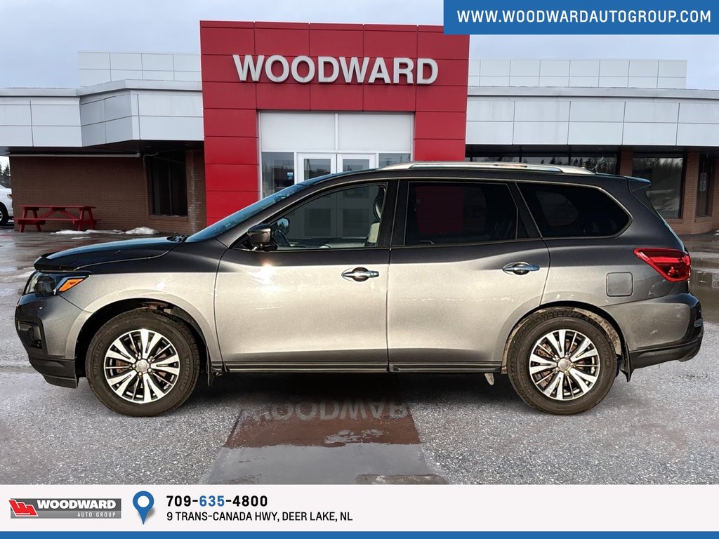 2018 Nissan Pathfinder in Deer Lake, Newfoundland and Labrador - 3 - w1024h768px