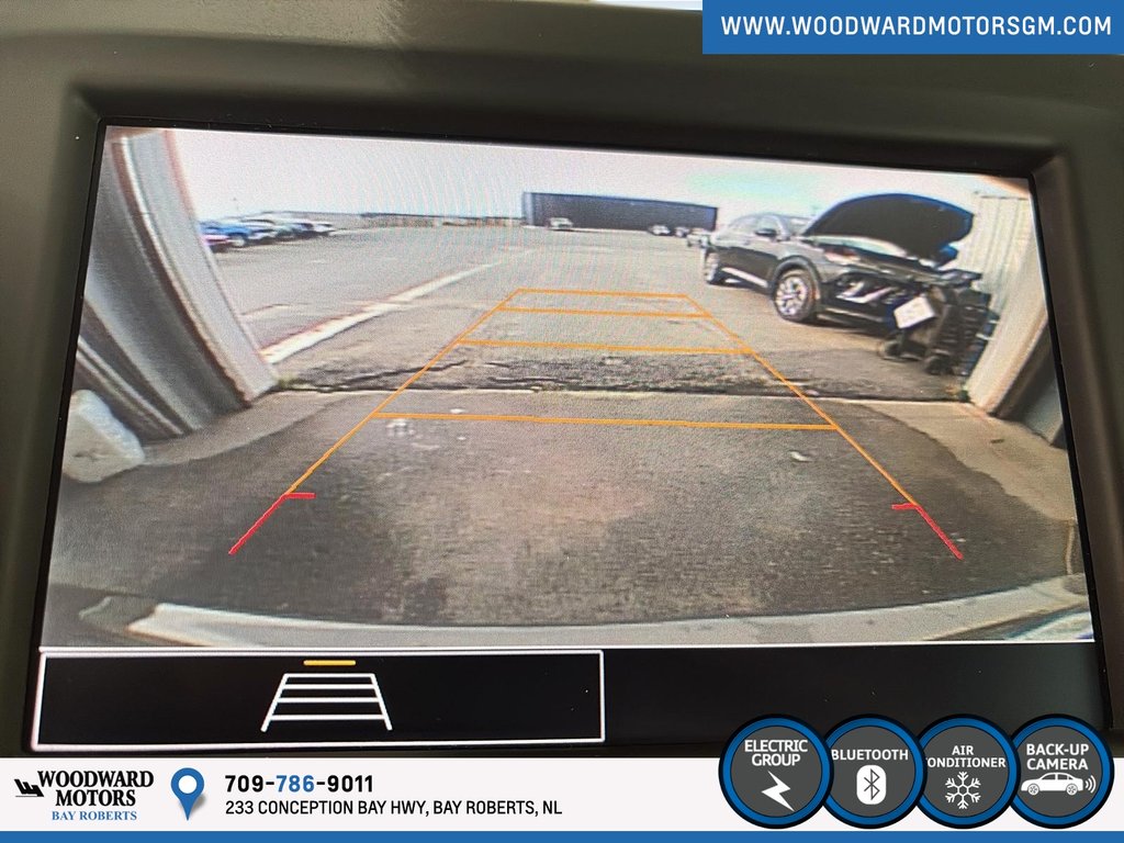 2023 Chevrolet Equinox LT in Bay Roberts, Newfoundland and Labrador - 17 - w1024h768px