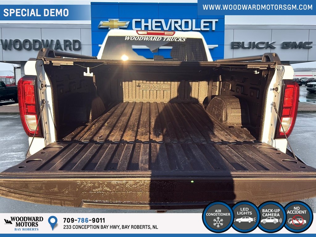 2026 GMC Sierra 1500 ELEVATION in Bay Roberts, Newfoundland and Labrador - 17 - w1024h768px