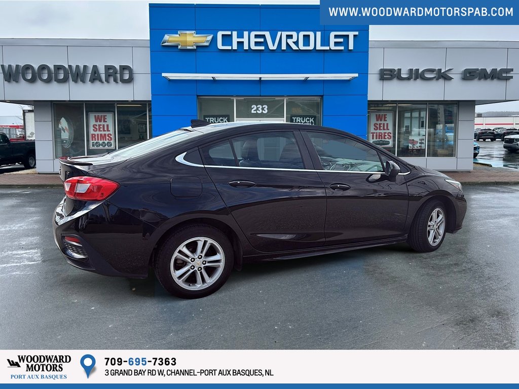 2018 Chevrolet Cruze LT LT in Port Aux Basques, Newfoundland and Labrador - 4 - w1024h768px