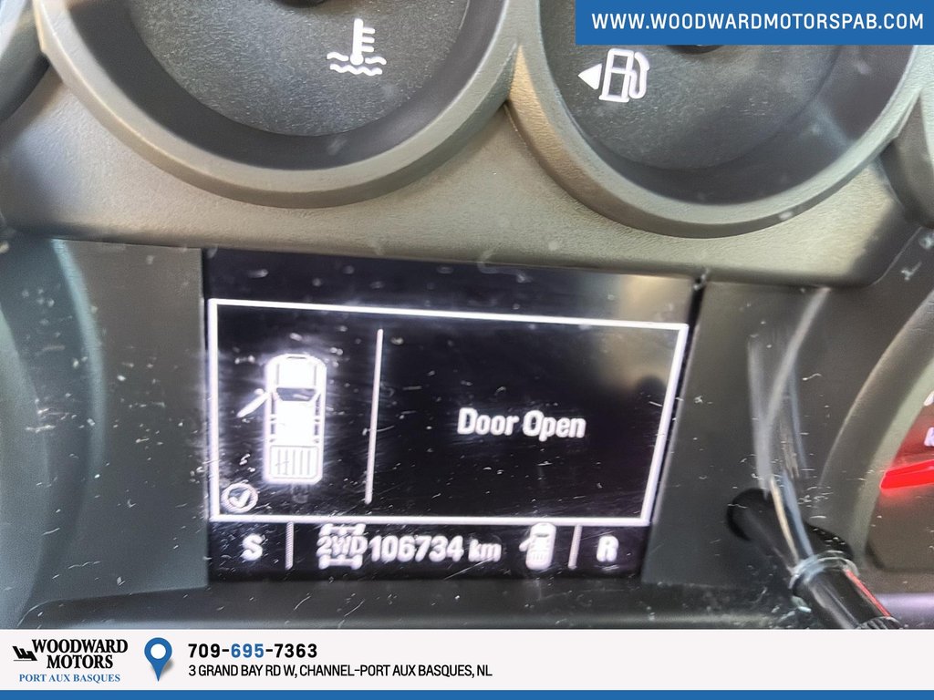 2021 Chevrolet Silverado 1500 4WD Crew CAB Custom in Port Aux Basques, Newfoundland and Labrador - 8 - w1024h768px
