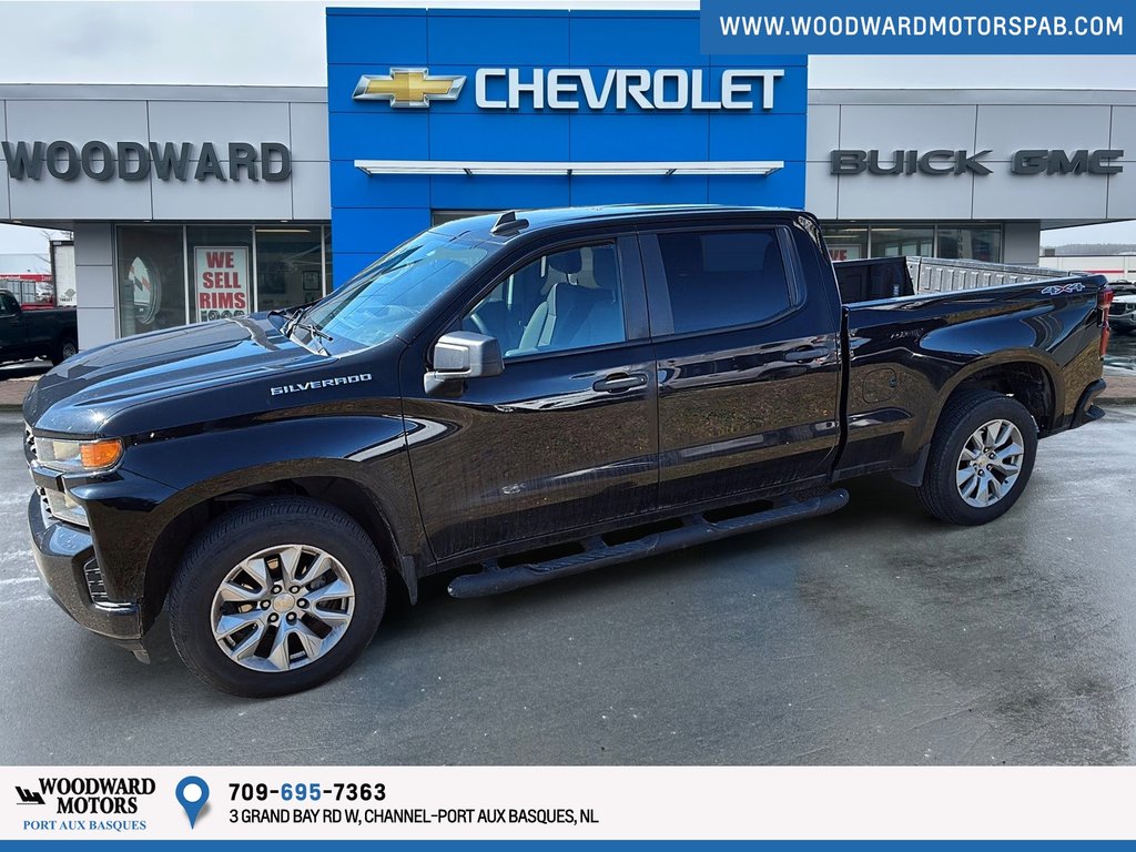 2021 Chevrolet Silverado 1500 4WD Crew CAB Custom in Port Aux Basques, Newfoundland and Labrador - 3 - w1024h768px