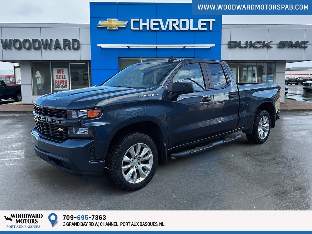 2020 Chevrolet Silverado 1500 4WD Double CAB Custom in Port Aux Basques, Newfoundland and Labrador - 1 - w1024h768px