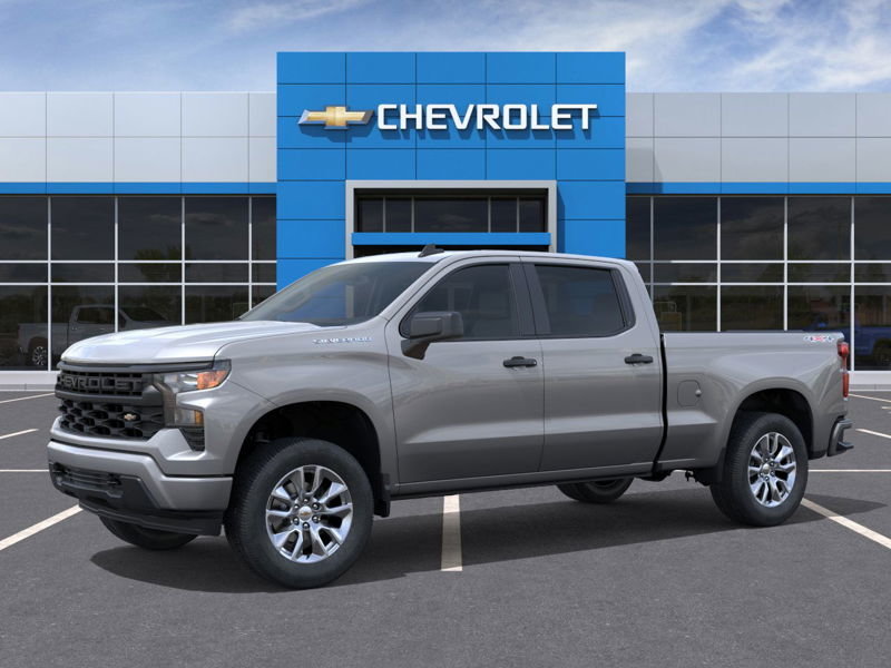 2025 Chevrolet Silverado 1500 Crew Custom 4WD Custom in Port Aux Basques, Newfoundland and Labrador - 2 - w1024h768px