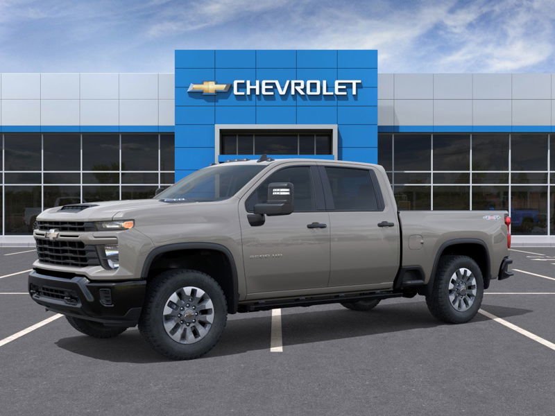 2026 Chevrolet Silverado 2500 4WD Custom Crew Custom in Port Aux Basques, Newfoundland and Labrador - 2 - w1024h768px