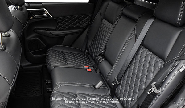 2025 Mitsubishi Outlander GT S-AWC -  - 3