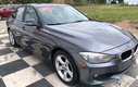 2013 BMW 328i xDrive Xdrive - sunroof, power memory seats, a/c, cruise