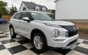 2024 Mitsubishi Outlander LE, keyless entry, Cruise control, Bluetooth