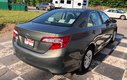 2014 Toyota Camry LE - low kms, reverse camera, hands free, cruise