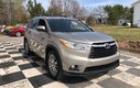 2016 Toyota Highlander XLE- Leather interior, AWD, 3 rows tons of space!