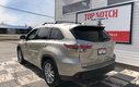 2016 Toyota Highlander XLE- Leather interior, AWD, 3 rows tons of space!