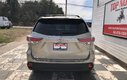2016 Toyota Highlander XLE- Leather interior, AWD, 3 rows tons of space!