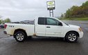 Nissan Titan 4X4 + PICK-UP DE BOIS OU TERRE AGRICOLE 2010