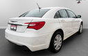 2013 Chrysler 200 LX, Keyless entry, MP3, Cruise control