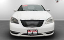 2013 Chrysler 200 LX, Keyless entry, MP3, Cruise control