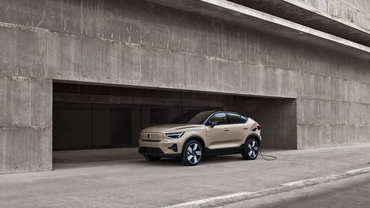 Why Compact Volvo SUVs Are Winning in Toronto's 2026 Market