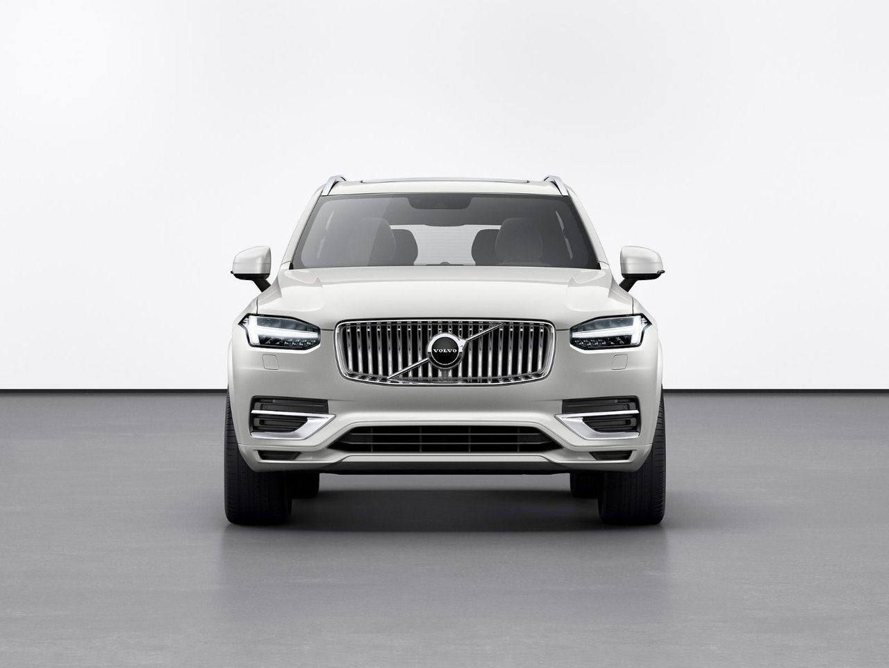 Here are 5 reasons why buying a pre-owned Volvo XC90 is a great idea