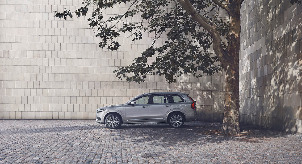 2021 Volvo XC90 vs. 2021 Audi Q7: The XC90 Creates Value Through Advancements and Efficiency