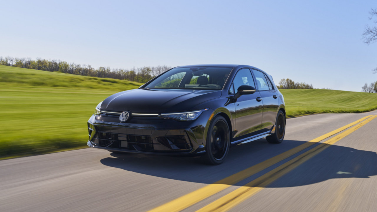 2026 Volkswagen Golf R: Price and Specs