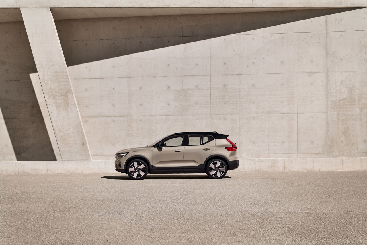 Découvrez le Volvo EX40 2025 : L'avenir du luxe électrique est arrivé