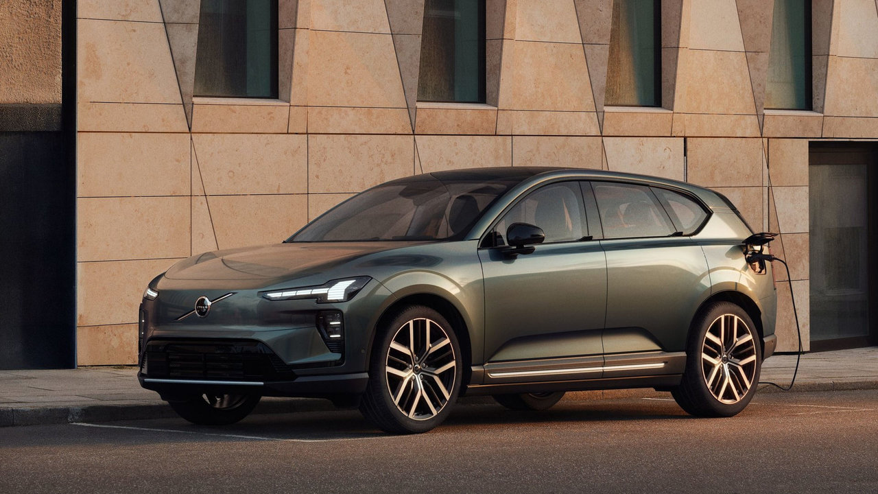 Le Volvo EX60 entièrement électrique dévoilé : à partir de 77 500 $