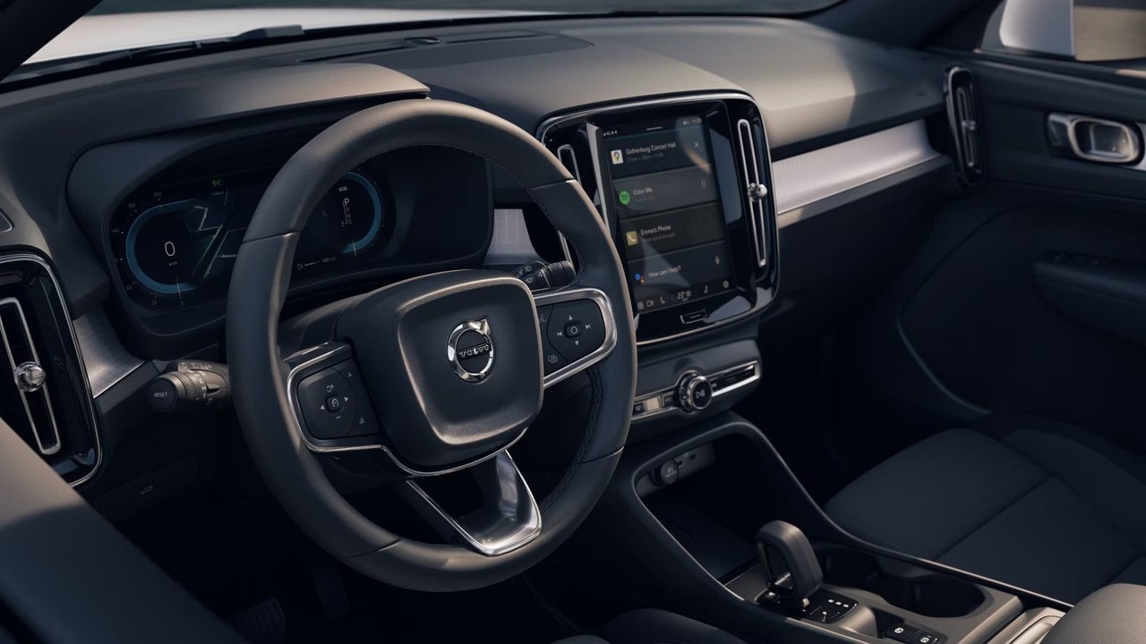 La suite d’aide à la conduite du Volvo XC40 2026 peut-elle rendre votre trajet matinal plus sécuritaire?
