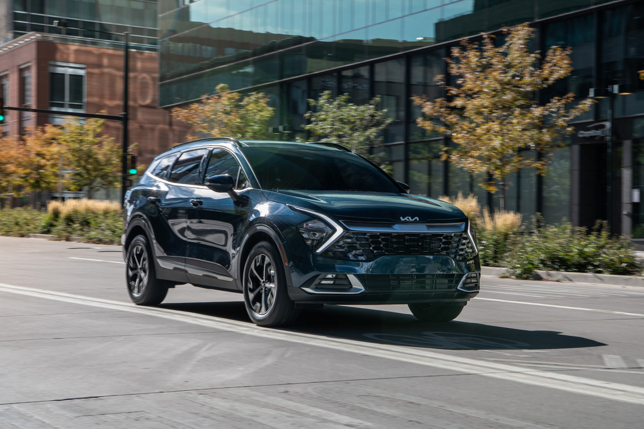 The 2023 Kia Sportage Hybrid was unveiled in Los Angeles