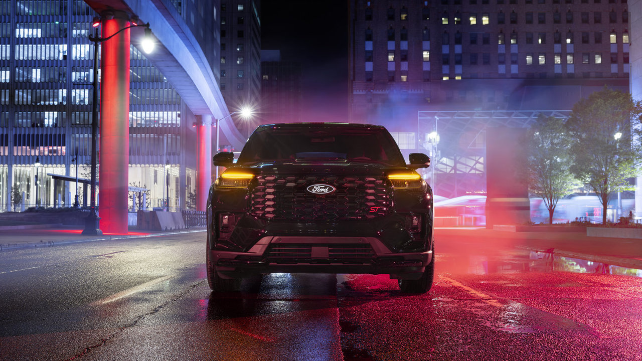 Why Does the 2027 Ford Explorer ST Sinister Package Matter to Performance-Focused Three-Row Shoppers?
