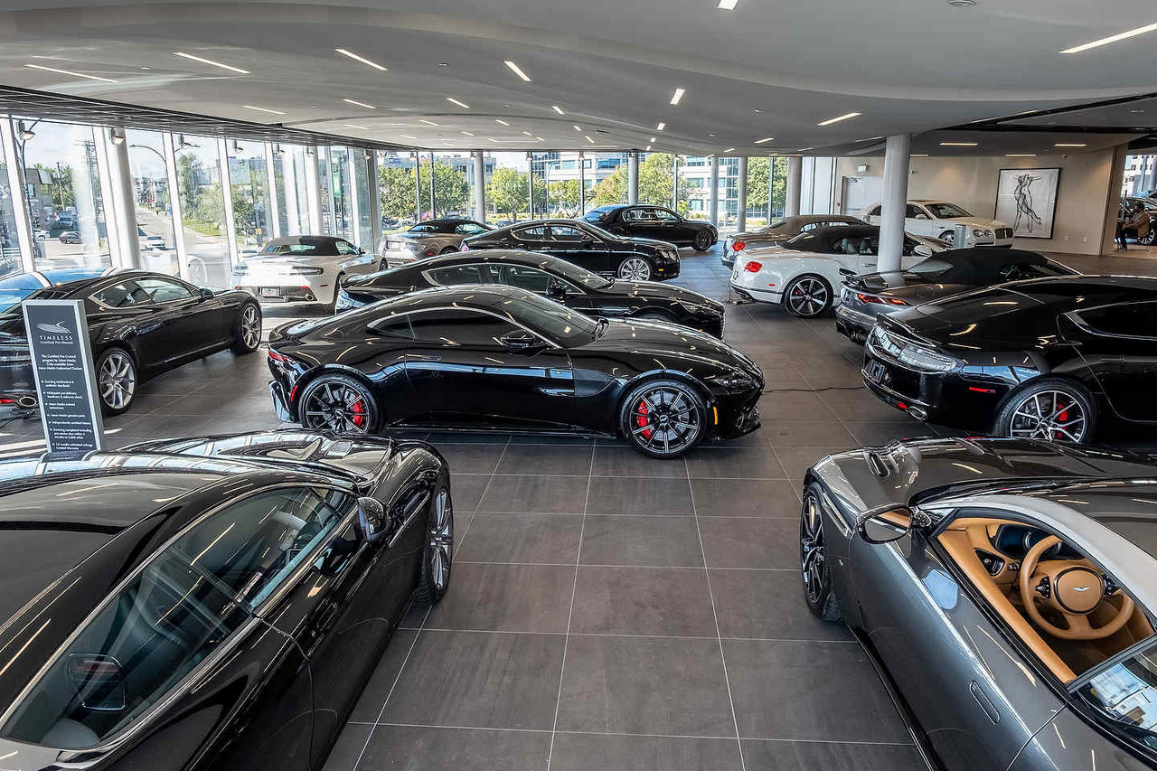 A look at Decarie Signature with sales specialist Elliott Roche