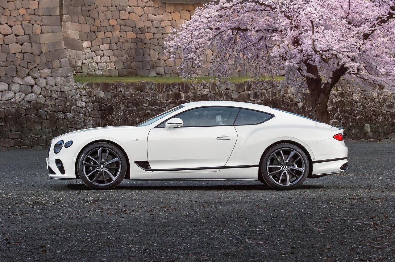 Pourquoi devriez-vous acheter une Bentley Continental GT 2021 cet été