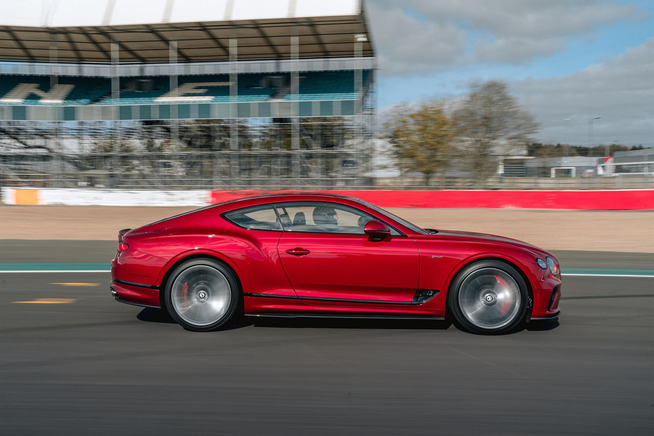 La Bentley Continental 2022 : l'essence du grand tourisme