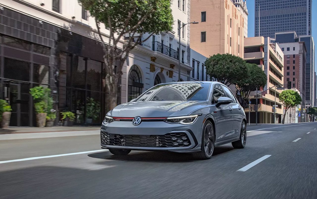 Volkswagen Golf GTI 2023: Réservez la vôtre à Dorval!
