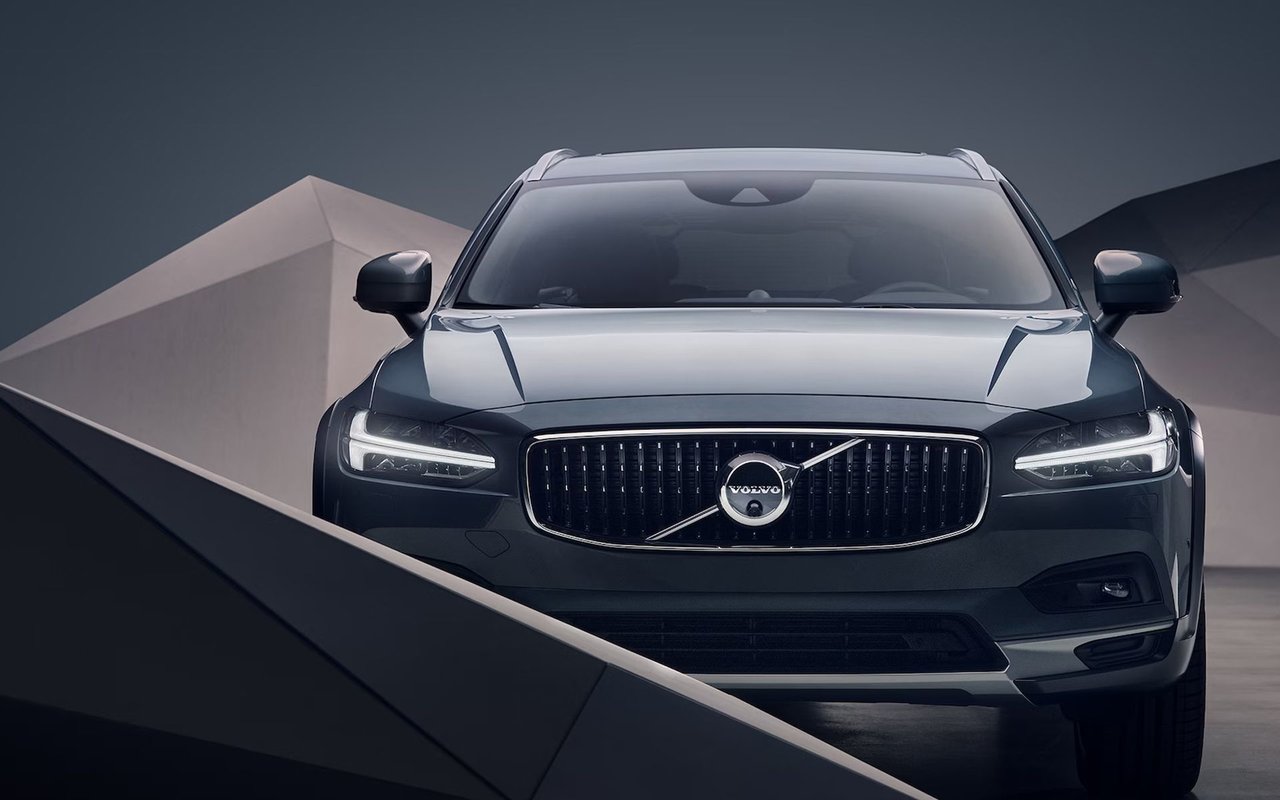 2023 Volvo V90 Cross Country in Vancouver | Volvo Cars Richmond
